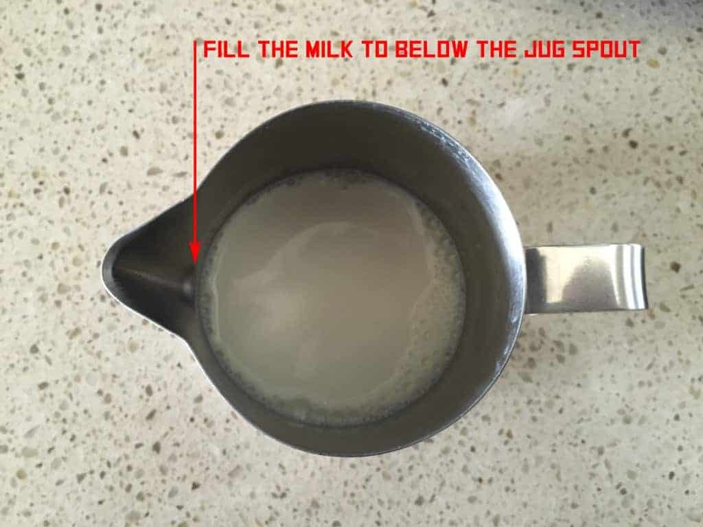 fillthemilktobelowthejugspout Latte Art Guide