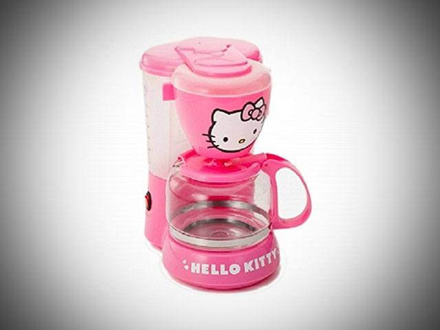 https://www.latteartguide.com/wp-content/uploads/2018/10/hello-kitty-coffee-maker.jpg