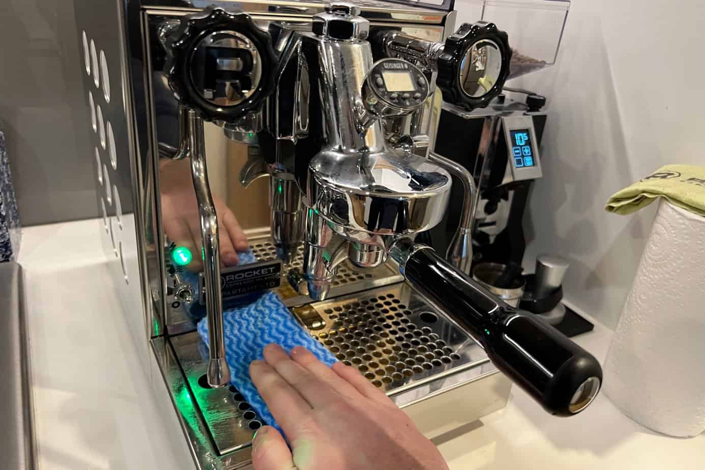 Handi Wipe cleaning coffee machine